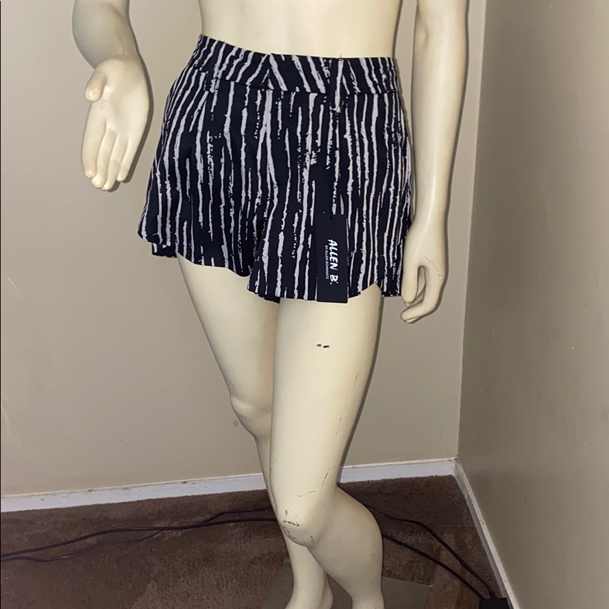 Allen B Shorts Brand New